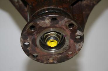 Achse hinten MR162728 Mitsubishi SPACE GEAR PAO