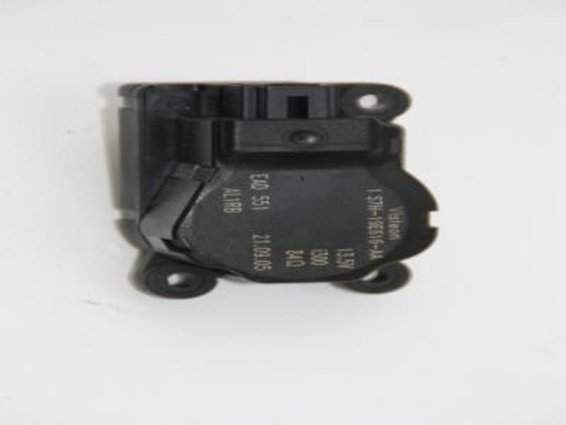Stellmotor Heizung 1S7H19E616AA Ford MONDEO 3 Turnier