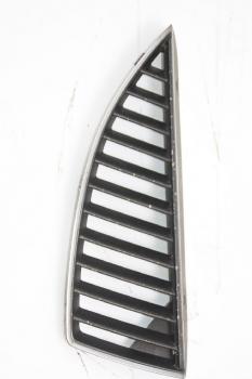Preview: Frontgrill MN126474 Mitsubishi LANCER 7 KOMBI CS