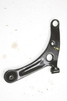 Preview: Querlenker vorn links 4013A135 Mitsubishi COLT 6 Z3