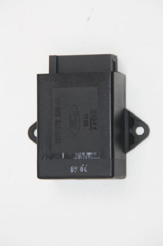 Preview: Relais 3S7T17D539AB Ford MONDEO 3 Turnier