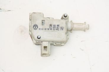 Stellmotor ZV Tankklappe 1T0810773 VW TOURAN 1