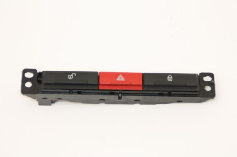 Schalter Warnblink LR001724 Land Rover FREELANDER 2 FA