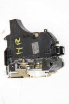 Türschloß hinten rechts MN136726 Mitsubishi L 200 4 KB4T
