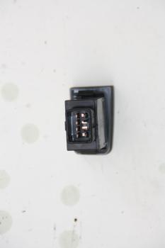 Preview: Schalter Sitzheizung 933402E001 Hyundai TUCSON 1