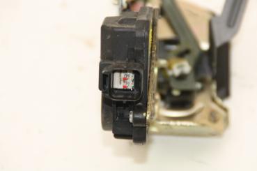Preview: Türschloß hinten links 814102E000 Hyundai TUCSON 1