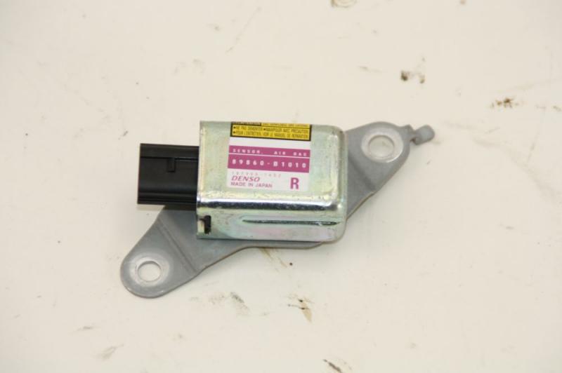 Airbag Sensor rechts 1879001652 Daihatsu SIRION 2 M3