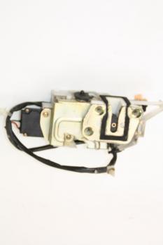 Preview: Türschloß hinten rechts B01A72310H Mazda 323 F BA