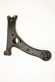 Querlenker vorn rechts Toyota AVENSIS 2 T25