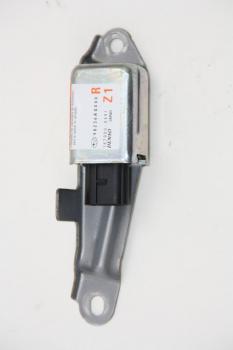 Preview: Airbag Sensor rechts 1879000691 Subaru LEGACY 4 SW