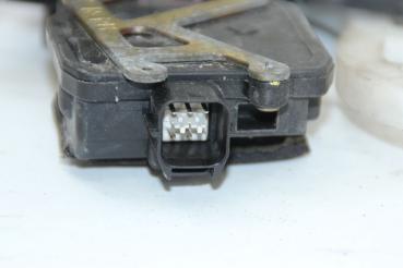 Türschloß hinten rechts 814201F010 Kia SPORTAGE 2 JE