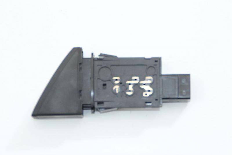 Preview: Schalter Warnblink GS1D664H0A Mazda 6 GH
