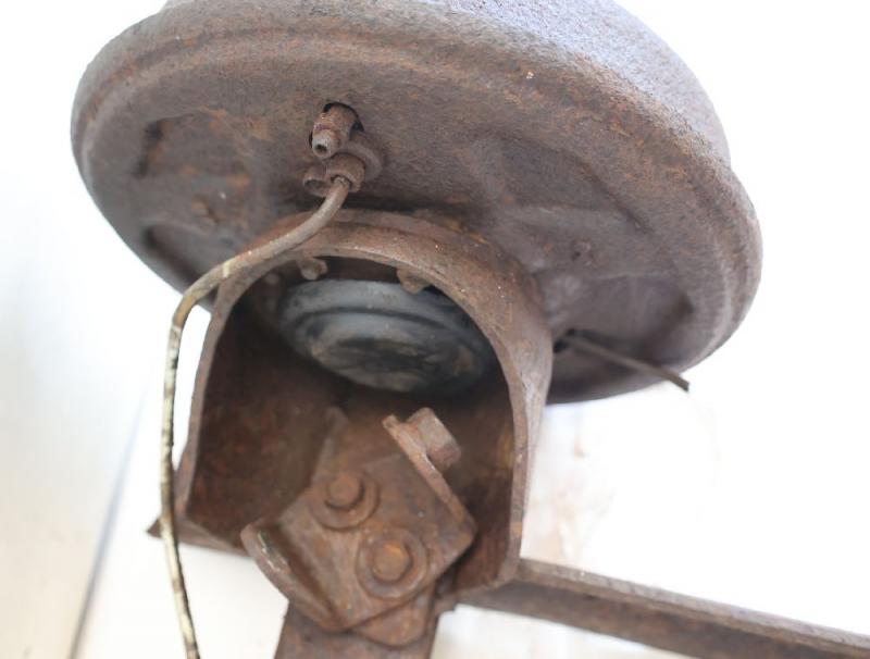 Preview: Achsschenkel hinten links Trabant P601