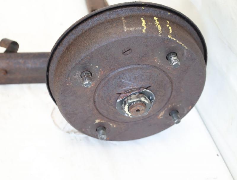 Achsschenkel hinten links Trabant P601