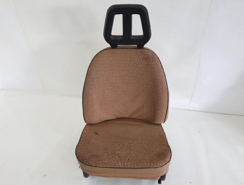 Sitz vorn links Trabant P601