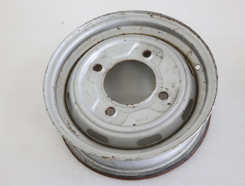 Felge Stahl vorn links Trabant P601