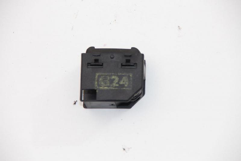 Preview: Schalter Fensterheber hinten rechts 3B0959855B VW GOLF 4