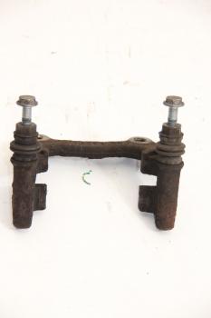 Bremssattelträger hinten rechts 8E0615425 VW PASSAT Variant 3B