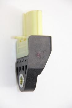 Preview: Airbag Sensor vorn rechts 8983142010 Toyota RAV4 3 SA CA