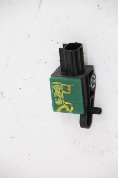 Preview: Airbag Sensor hinten rechts 33276943KR VW PASSAT Variant 3C