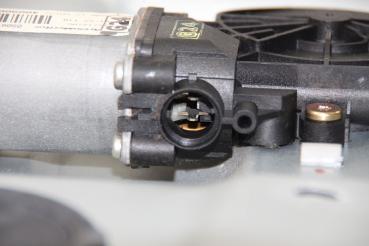 Preview: Fensterheber elektrisch vorn rechts 824812B000 Hyundai SANTA FE 2 CM