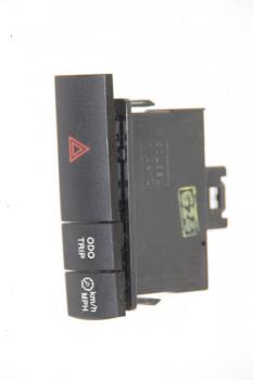Preview: Schalter Warnblink 8433047020 Toyota PRIUS 2 NHW20