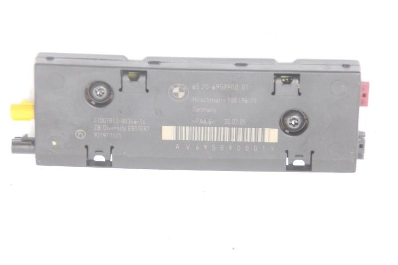 Antennenweiche 84106945425 BMW 1er E81 E87