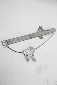 Preview: Fensterheber elektrisch hinten links 82721VK90B Nissan PICK UP D22
