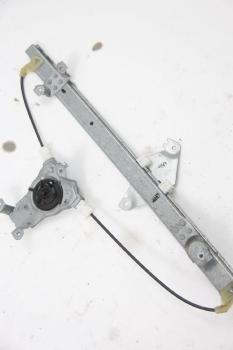 Preview: Fensterheber elektrisch hinten rechts 827213X00A Nissan PATHFINDER R51