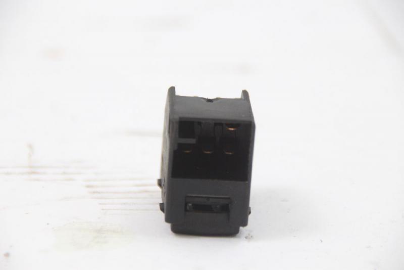 Preview: Schalter Fensterheber hinten links 3B0959855B VW GOLF 4