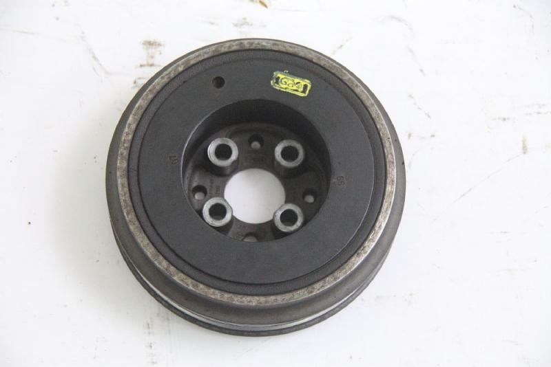 Riemenscheibe 038105243 VW GOLF 4