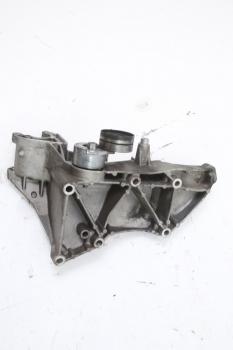 Preview: Aggregatehalter 8200183234 Mitsubishi SPACE STAR DGO