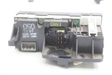 Preview: Schalter Heizung 72311AE050 Subaru LEGACY 3 SW