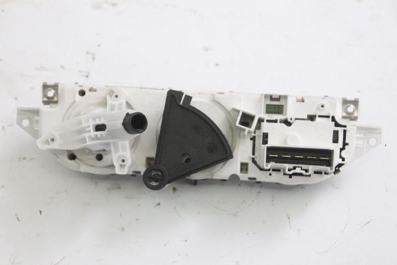 Preview: Klimabedienteil 3M5T19980BD Ford FOCUS 2 Turnier