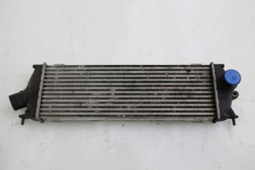 Ladeluftkühler 93854162 Opel VIVARO A