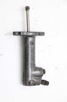 Kupplung - Nehmerzylinder 357721261 VW PASSAT Variant 35I
