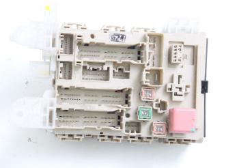 Preview: Sicherungskasten 8273005891 Toyota AVENSIS 3 T27
