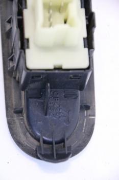 Preview: Schalter Fensterheber hinten rechts 254217475R DACIA DUSTER 1