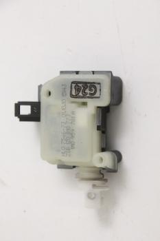 Preview: Stellmotor ZV Tankklappe 1Z0810773 Skoda OCTAVIA 2 1Z Combi