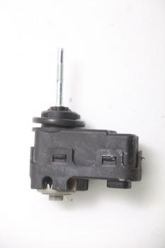 Preview: Stellmotor Scheinwerfer 921302B000 Hyundai SANTA FE 2 CM