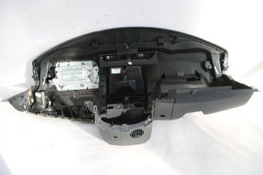 Armaturenbrett 8200407587 Renault CLIO 3