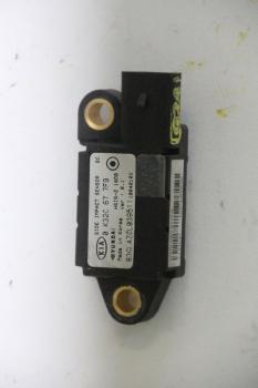 Preview: Airbag Sensor rechts 0K32C677F9 Kia RIO I Kombi DC