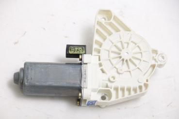 Preview: Fensterheber-Motor vorn rechts 1698201642 Mercedes B-KLASSE W245