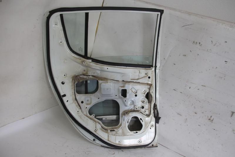 Preview: Tür hinten links 5730B129 Mitsubishi L 200 4 KB4T