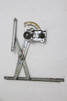 Fensterheber mechanisch vorn rechts MN117556 Mitsubishi L 200 4 KB4T