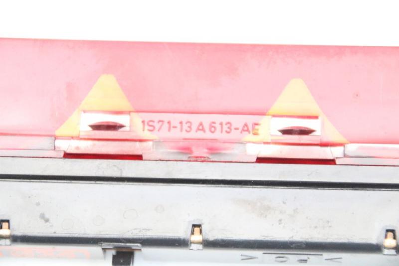 Preview: Zusatzbremsleuchte 1S7113A613AE Ford MONDEO 3 Turnier