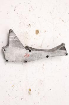 Preview: Aggregatehalter 03L131159 Audi A4 Avant 8K