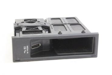 Radio 5N0035344F VW TOURAN 1