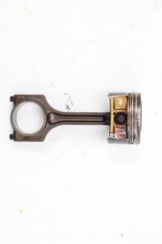 Kolben 1613665180 Peugeot 207 CC