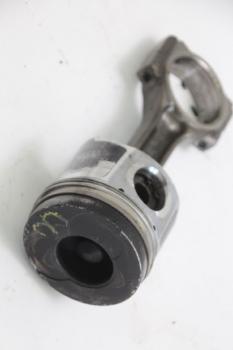Preview: Kolben 93161364 Opel VIVARO A